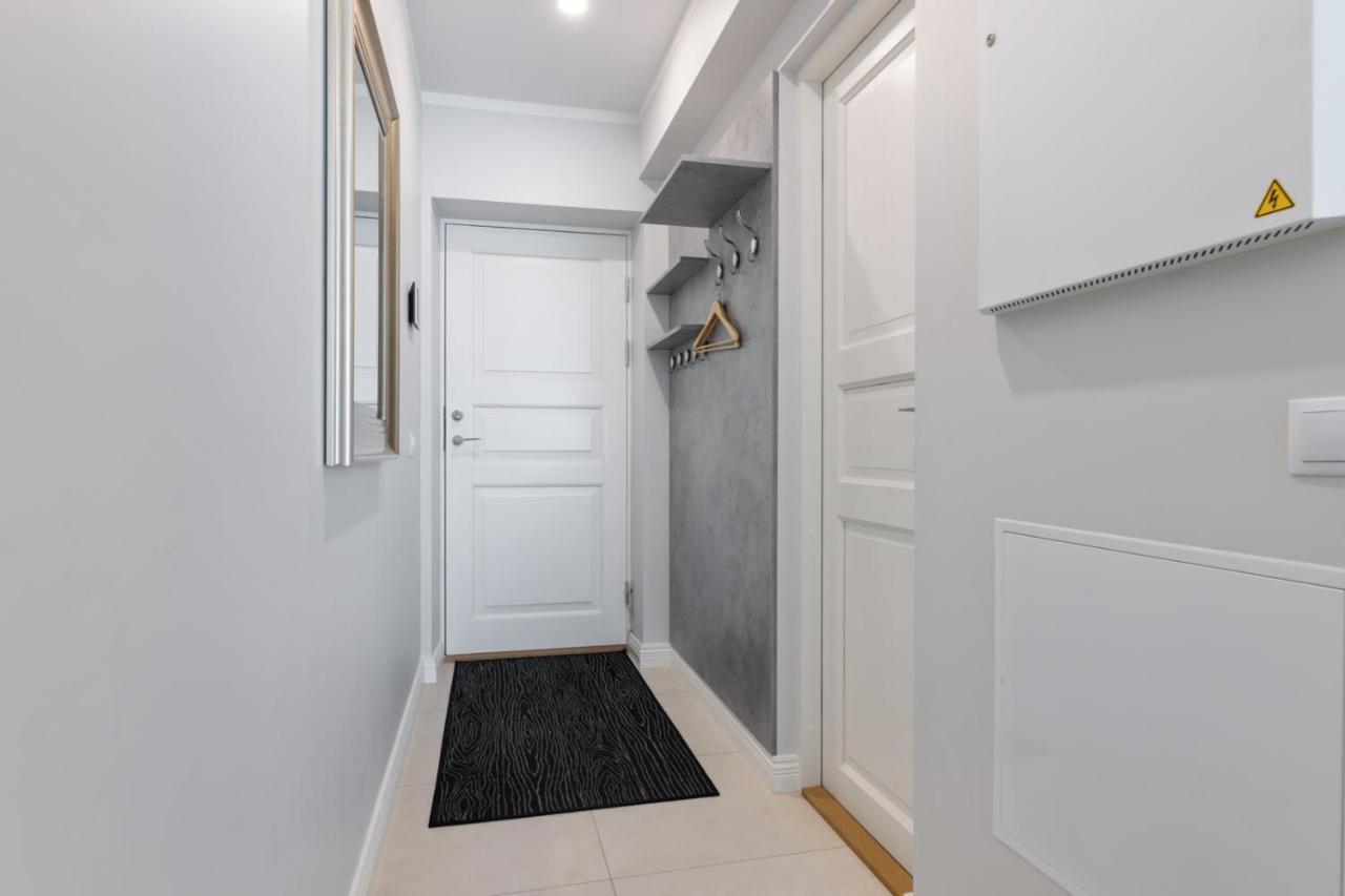 Brand New, Cozy And Quiet 1 Bedroom Apartment, Free Parking 탈린 외부 사진