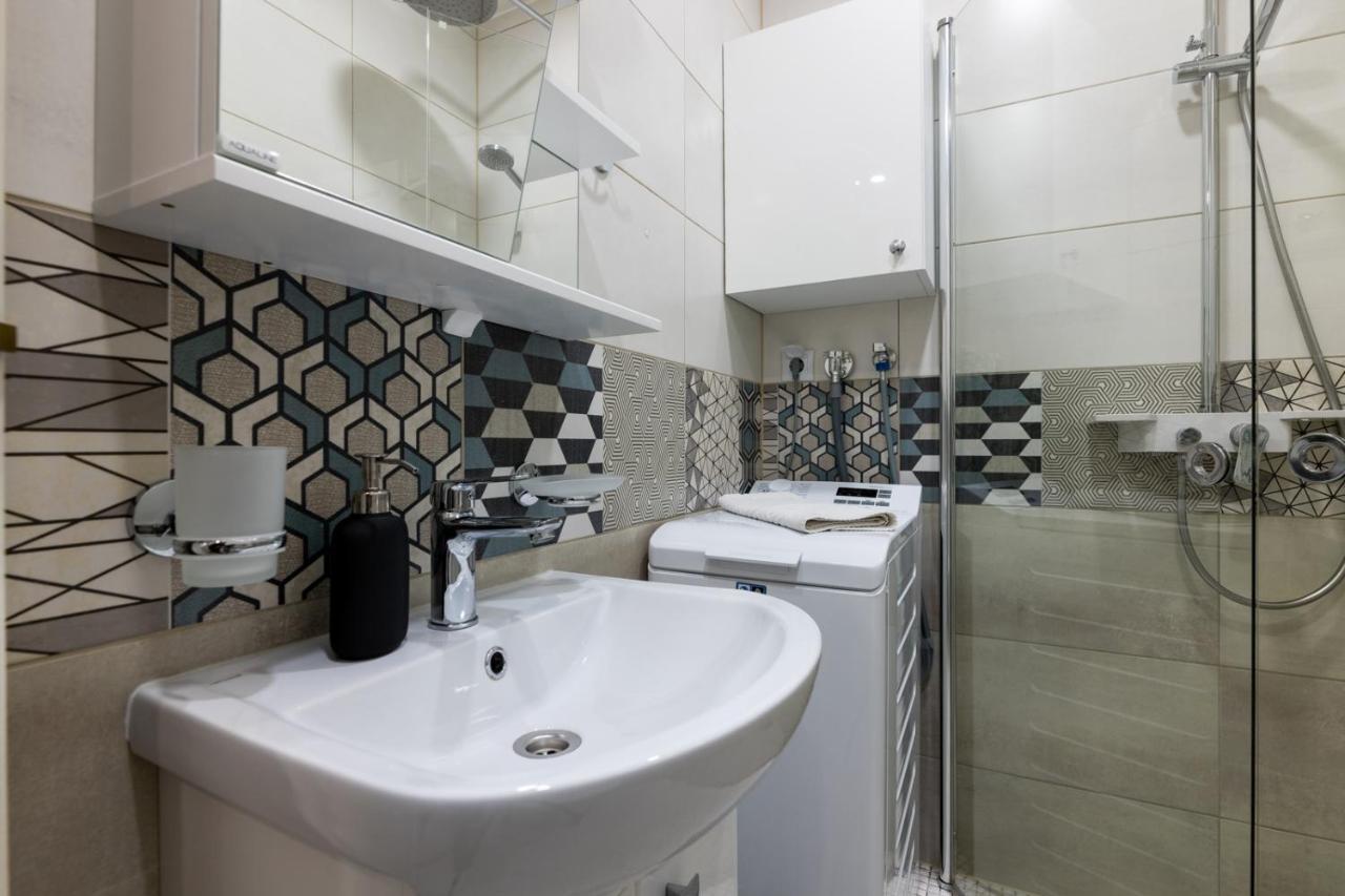 Brand New, Cozy And Quiet 1 Bedroom Apartment, Free Parking 탈린 외부 사진